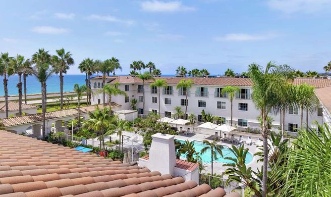 Hilton Garden Inn Carlsbad Beach Exterior