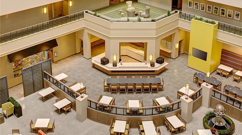 <b>Embassy Suites San Diego Bay Downtown Lobby</b>. Images powered by <a href="https://iceportal.shijigroup.com/" title="IcePortal" target="_blank">IcePortal</a>.