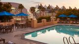 <b>Hilton San Diego Gaslamp Quarter Pool</b>. Images powered by <a href="https://iceportal.shijigroup.com/" title="IcePortal" target="_blank">IcePortal</a>.