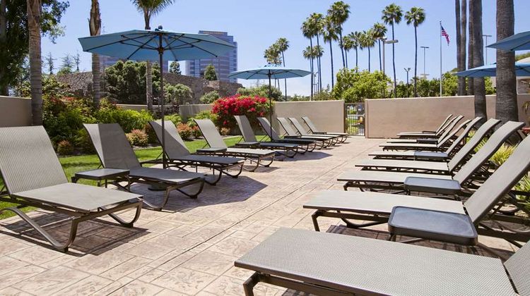Embassy Suites Hotel SD-La Jolla Exterior