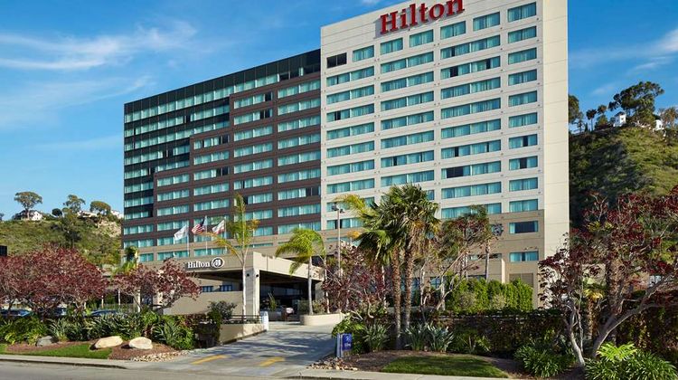 Hilton San Diego Mission Valley Exterior