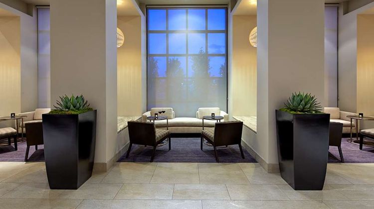 Hilton San Diego Mission Valley Lobby