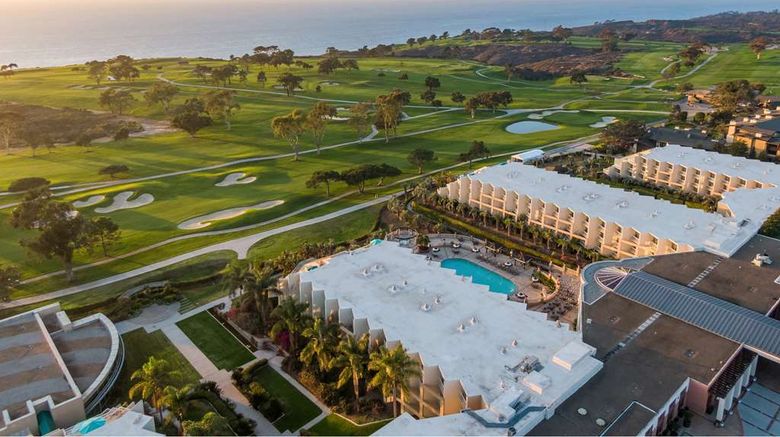 <b>Hilton La Jolla Torrey Pines Recreation</b>. Images powered by <a href="https://iceportal.shijigroup.com/" title="IcePortal" target="_blank">IcePortal</a>.