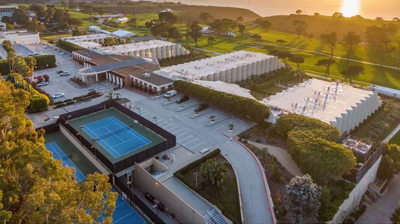<b>Hilton La Jolla Torrey Pines Recreation</b>. Images powered by <a href="https://iceportal.shijigroup.com/" title="IcePortal" target="_blank">IcePortal</a>.