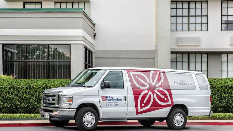 <b>Hilton Garden Inn San Antonio Airport Exterior</b>. Images powered by <a href="https://iceportal.shijigroup.com/" title="IcePortal" target="_blank">IcePortal</a>.