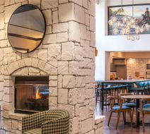 Hampton Inn & Suites Boerne Lobby