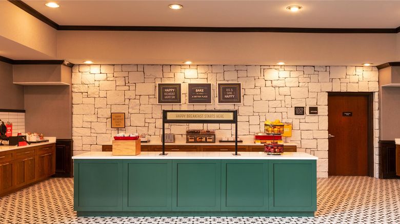 <b>Hampton Inn & Suites Boerne Restaurant</b>. Images powered by <a href="https://iceportal.shijigroup.com/" title="IcePortal" target="_blank">IcePortal</a>.