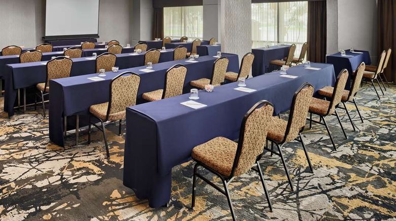<b>DoubleTree Hotel San Antonio Downtown Meeting</b>. Images powered by <a href="https://iceportal.shijigroup.com/" title="IcePortal" target="_blank">IcePortal</a>.
