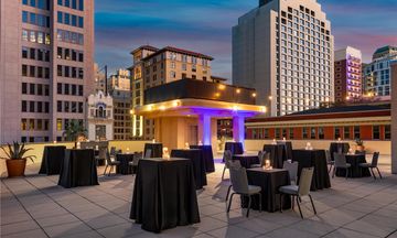 Embassy Suites Riverwalk-Downtown