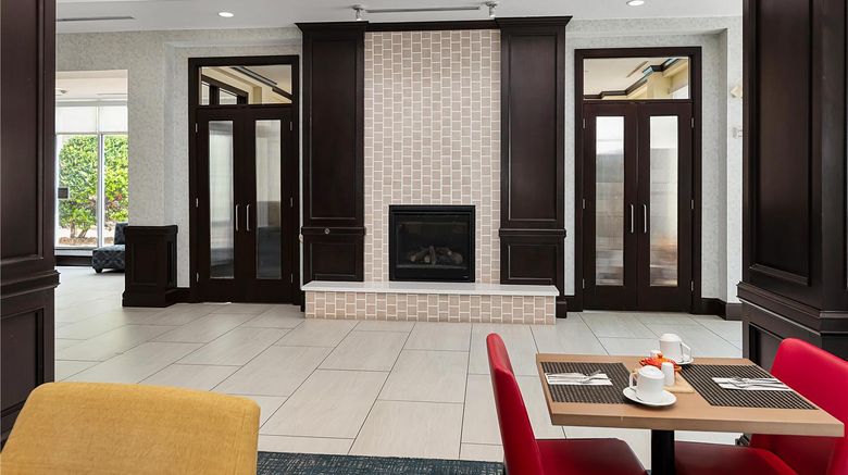 <b>Hilton Garden Inn New Braunfels Lobby</b>. Images powered by <a href="https://iceportal.shijigroup.com/" title="IcePortal" target="_blank">IcePortal</a>.