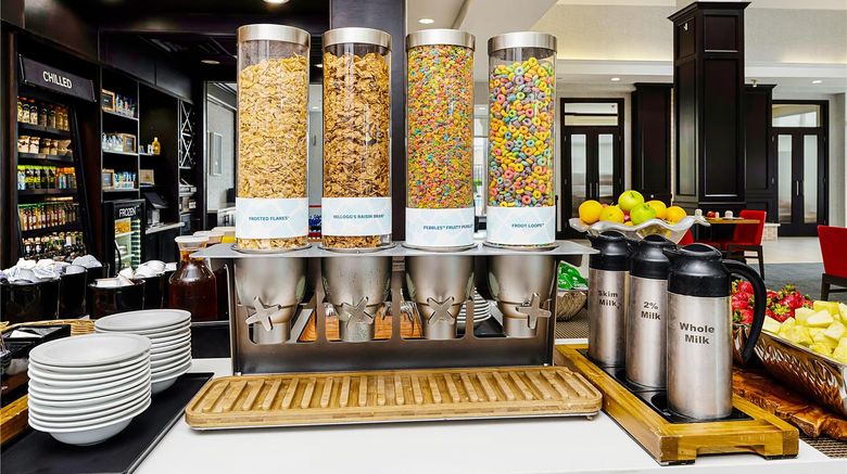 <b>Hilton Garden Inn New Braunfels Restaurant</b>. Images powered by <a href="https://iceportal.shijigroup.com/" title="IcePortal" target="_blank">IcePortal</a>.