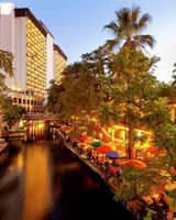 Hilton Palacio del Rio