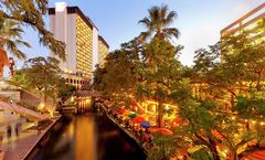 Hilton Palacio del Rio