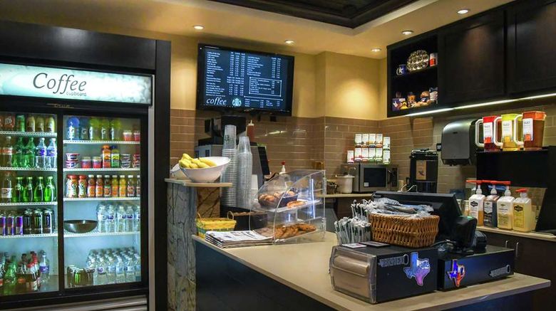 <b>Hilton Palacio del Rio Restaurant</b>. Images powered by <a href="https://iceportal.shijigroup.com/" title="IcePortal" target="_blank">IcePortal</a>.