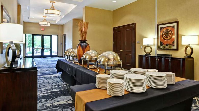 <b>Embassy Suites Savannah Airport Restaurant</b>. Images powered by <a href="https://iceportal.shijigroup.com/" title="IcePortal" target="_blank">IcePortal</a>.