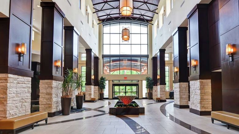 <b>Embassy Suites Savannah Airport Lobby</b>. Images powered by <a href="https://iceportal.shijigroup.com/" title="IcePortal" target="_blank">IcePortal</a>.