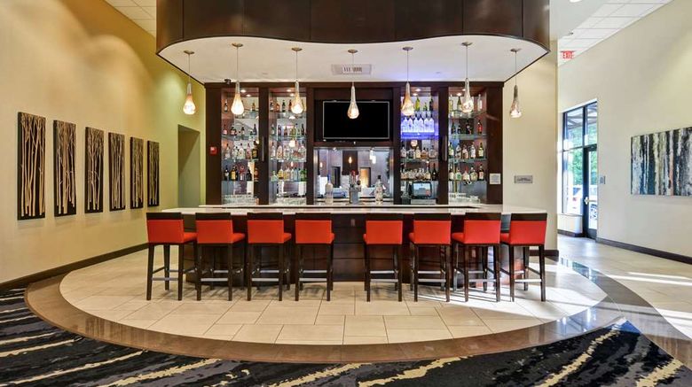 <b>Embassy Suites Savannah Airport Lobby</b>. Images powered by <a href="https://iceportal.shijigroup.com/" title="IcePortal" target="_blank">IcePortal</a>.