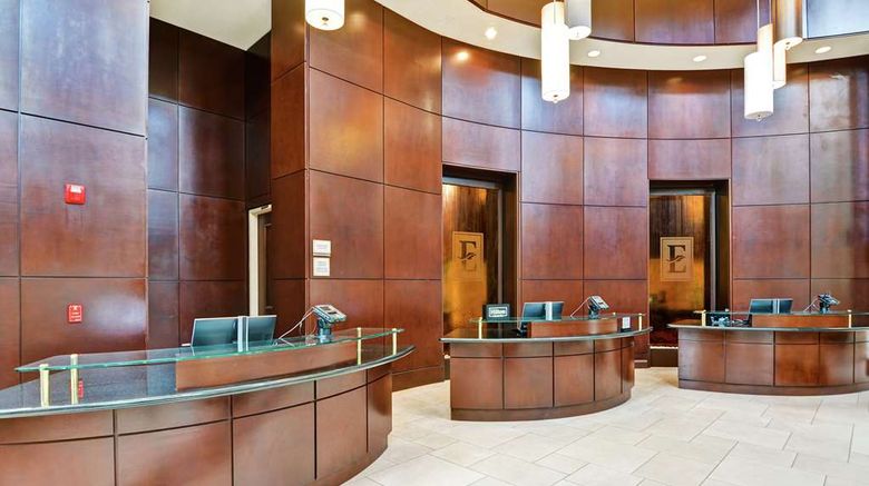 <b>Embassy Suites Savannah Airport Lobby</b>. Images powered by <a href="https://iceportal.shijigroup.com/" title="IcePortal" target="_blank">IcePortal</a>.