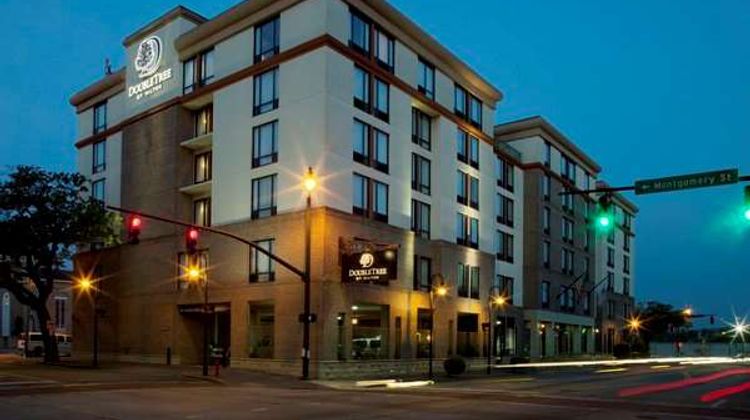 DoubleTree Hotel Historic Savannah Exterior