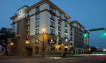 DoubleTree Hotel Historic Savannah