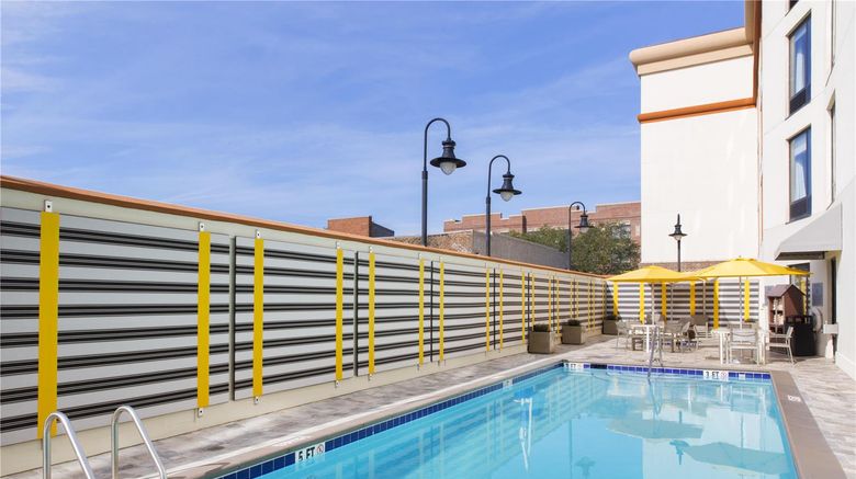 <b>DoubleTree Hotel Historic Savannah Pool</b>. Images powered by <a href="https://iceportal.shijigroup.com/" title="IcePortal" target="_blank">IcePortal</a>.