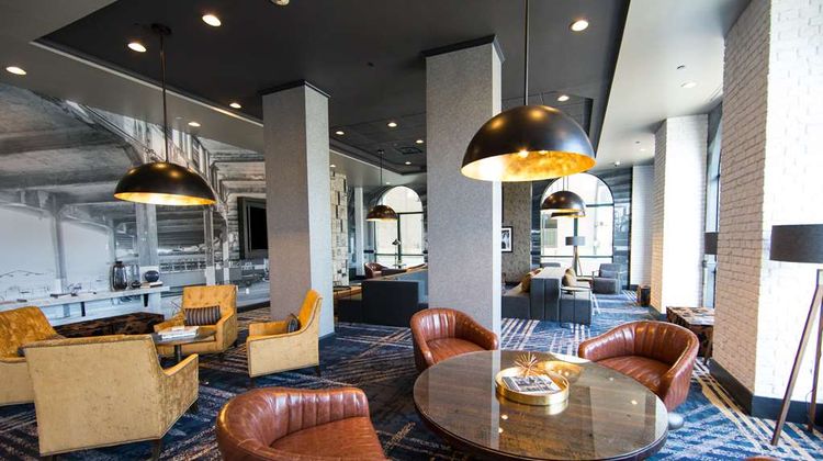 Hilton Garden Inn Savannah Historic Dist Lobby