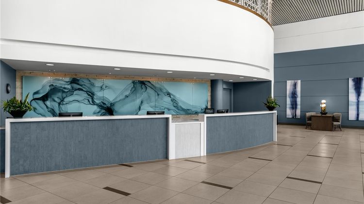 DoubleTree by Hilton South Bend Lobby