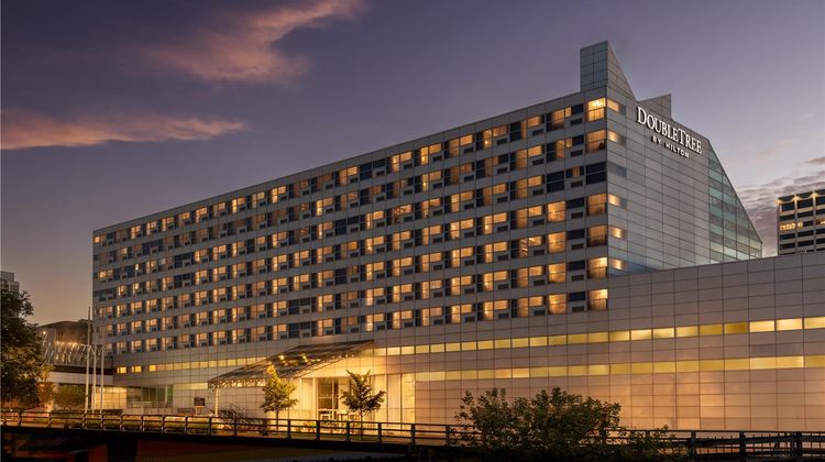DoubleTree by Hilton South Bend Exterior