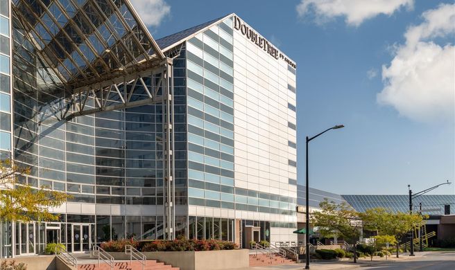 DoubleTree by Hilton South Bend Exterior