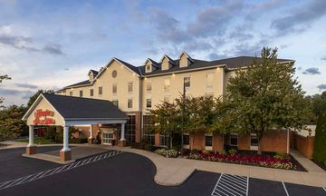 Hampton Inn & Suites State College
