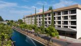 <b>Hilton Stockton Exterior</b>. Images powered by <a href="https://iceportal.shijigroup.com/" title="IcePortal" target="_blank">IcePortal</a>.