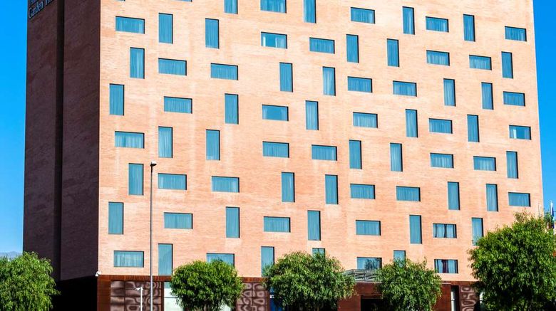 <b>Hilton Garden Inn Santiago Airport Exterior</b>. Images powered by <a href="https://iceportal.shijigroup.com/" title="IcePortal" target="_blank">IcePortal</a>.