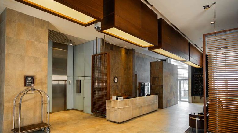 <b>Hilton Garden Inn Santiago Airport Lobby</b>. Images powered by <a href="https://iceportal.shijigroup.com/" title="IcePortal" target="_blank">IcePortal</a>.
