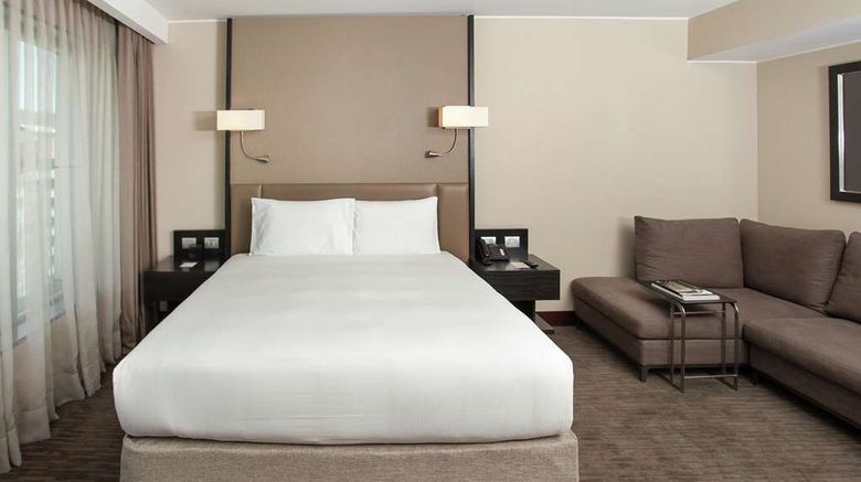 <b>DoubleTree by Hilton Santiago - Vitacura Room</b>. Images powered by <a href="https://iceportal.shijigroup.com/" title="IcePortal" target="_blank">IcePortal</a>.