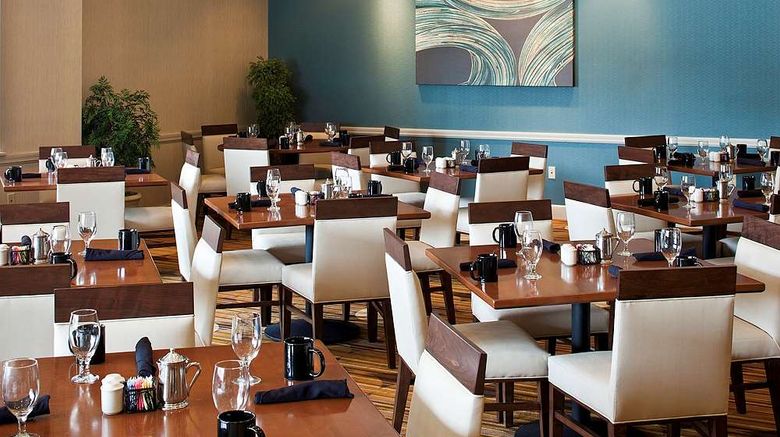 <b>Hilton Scranton & Conference Center Restaurant</b>. Images powered by <a href="https://iceportal.shijigroup.com/" title="IcePortal" target="_blank">IcePortal</a>.