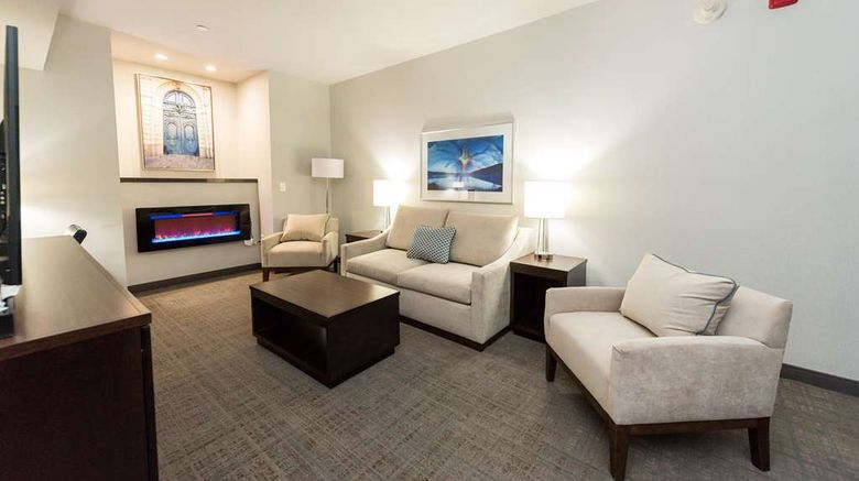 <b>Hilton Scranton & Conference Center Room</b>. Images powered by <a href="https://iceportal.shijigroup.com/" title="IcePortal" target="_blank">IcePortal</a>.
