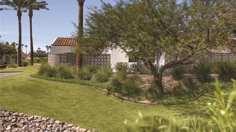 <b>Hilton Scottsdale Resort & Villas Exterior</b>. Images powered by <a href="https://iceportal.shijigroup.com/" title="IcePortal" target="_blank">IcePortal</a>.