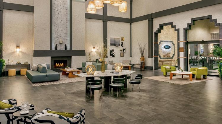 Hilton Scottsdale Resort & Villas Lobby