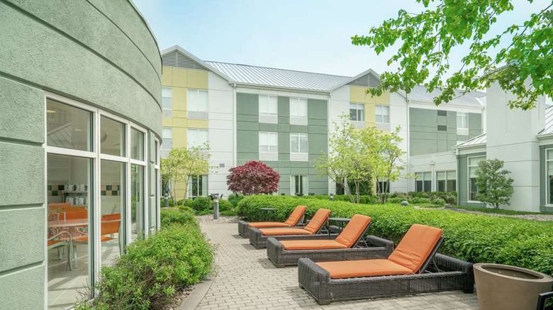 <b>Hilton Garden Inn Louisville East Exterior</b>. Images powered by <a href="https://iceportal.shijigroup.com/" title="IcePortal" target="_blank">IcePortal</a>.
