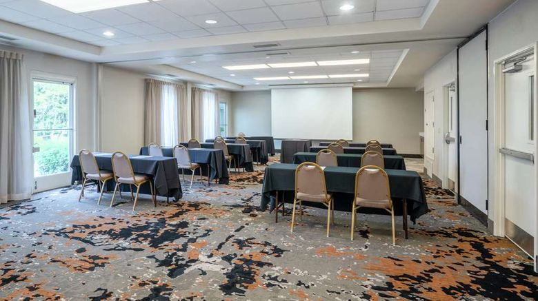 <b>Hilton Garden Inn Louisville East Meeting</b>. Images powered by <a href="https://iceportal.shijigroup.com/" title="IcePortal" target="_blank">IcePortal</a>.