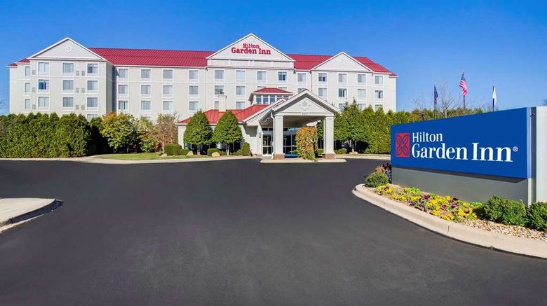 <b>Hilton Garden Inn Louisville/Northeast Exterior</b>. Images powered by <a href="https://iceportal.shijigroup.com/" title="IcePortal" target="_blank">IcePortal</a>.