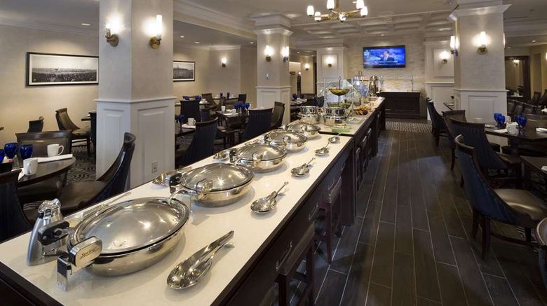 <b>The Seelbach Hilton Louisville Restaurant</b>. Images powered by <a href="https://iceportal.shijigroup.com/" title="IcePortal" target="_blank">IcePortal</a>.