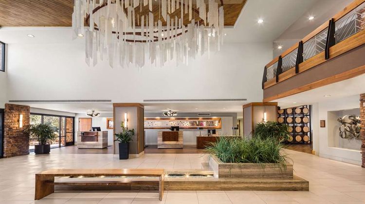 Hilton Sedona Resort at Bell Rock Lobby