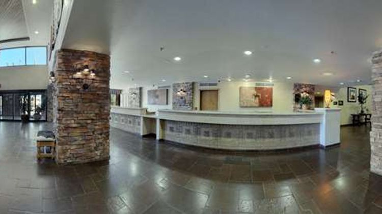 Hilton Sedona Resort at Bell Rock Lobby