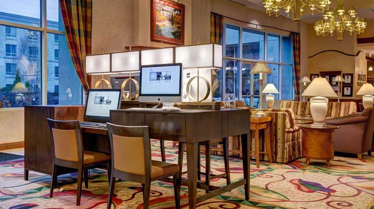 Hilton Seattle Airport & Conf Ctr Lobby