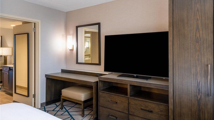 Embassy Suites Seattle Bellevue Room