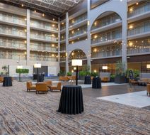 Embassy Suites Seattle Bellevue Lobby