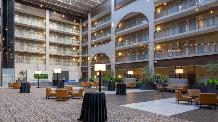 Embassy Suites Seattle Bellevue Lobby