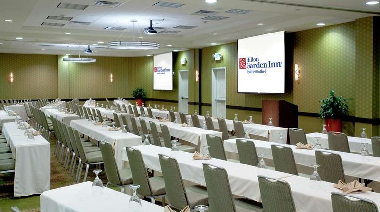 <b>Hilton Garden Inn Seattle/Bothell Meeting</b>. Images powered by <a href="https://iceportal.shijigroup.com/" title="IcePortal" target="_blank">IcePortal</a>.