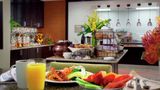 <b>Hilton Garden Inn Seattle/Bothell Restaurant</b>. Images powered by <a href="https://iceportal.shijigroup.com/" title="IcePortal" target="_blank">IcePortal</a>.